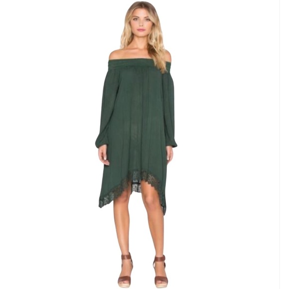 Tularosa Dresses & Skirts - NWT- Tularosa Avery Off The Shoulder Dress